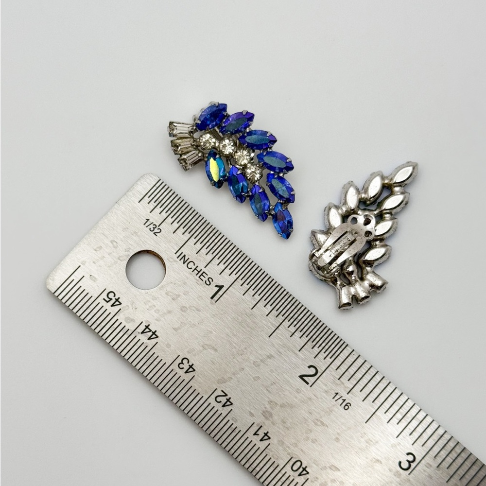 Vintage Blue and Silver B. David signed Rhinestone Crystal Clip-on Earrings - Picture 15 of 16
